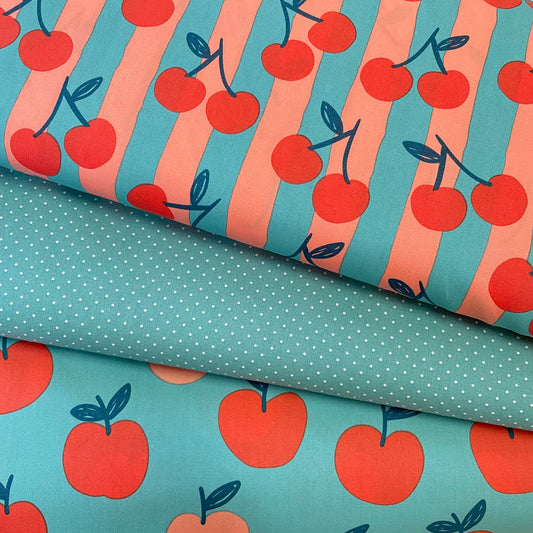 Poplin Turquesa com Maçãs