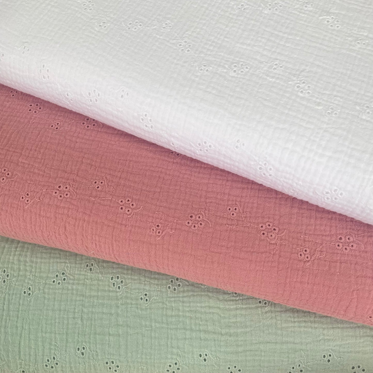 Musselina Bordado Inglês Branco