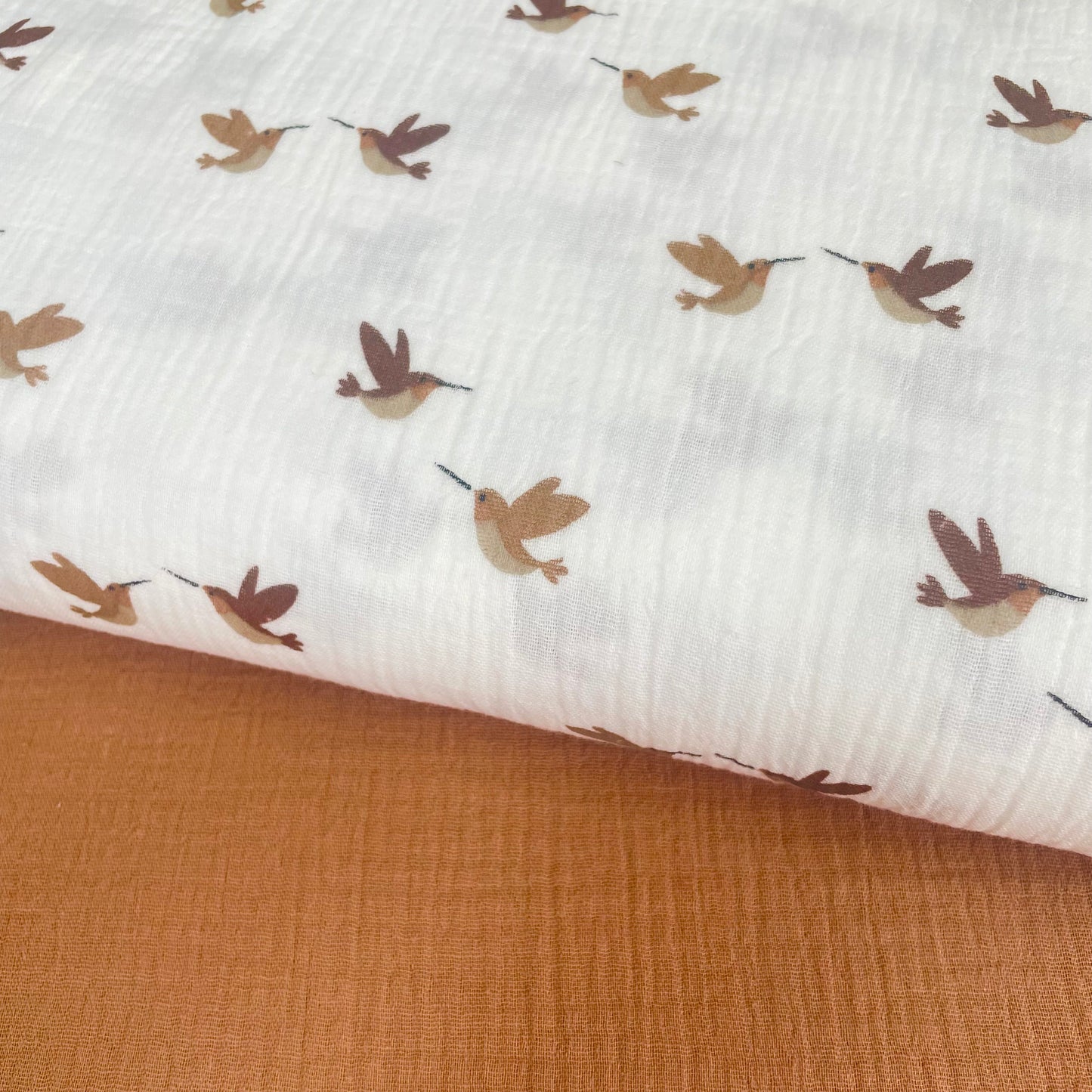 Musselina Pássaros Castanhos