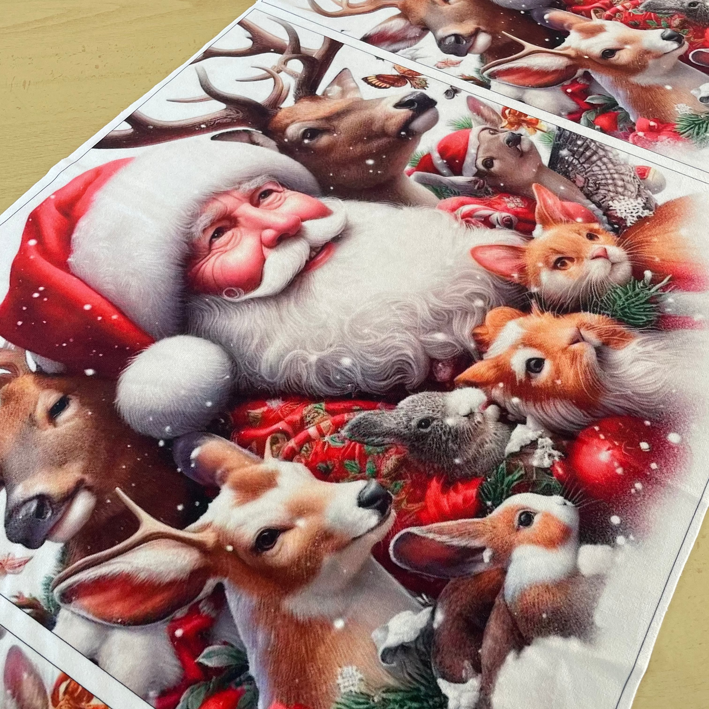 Painel Almofadas Veludo Pai Natal e Animais