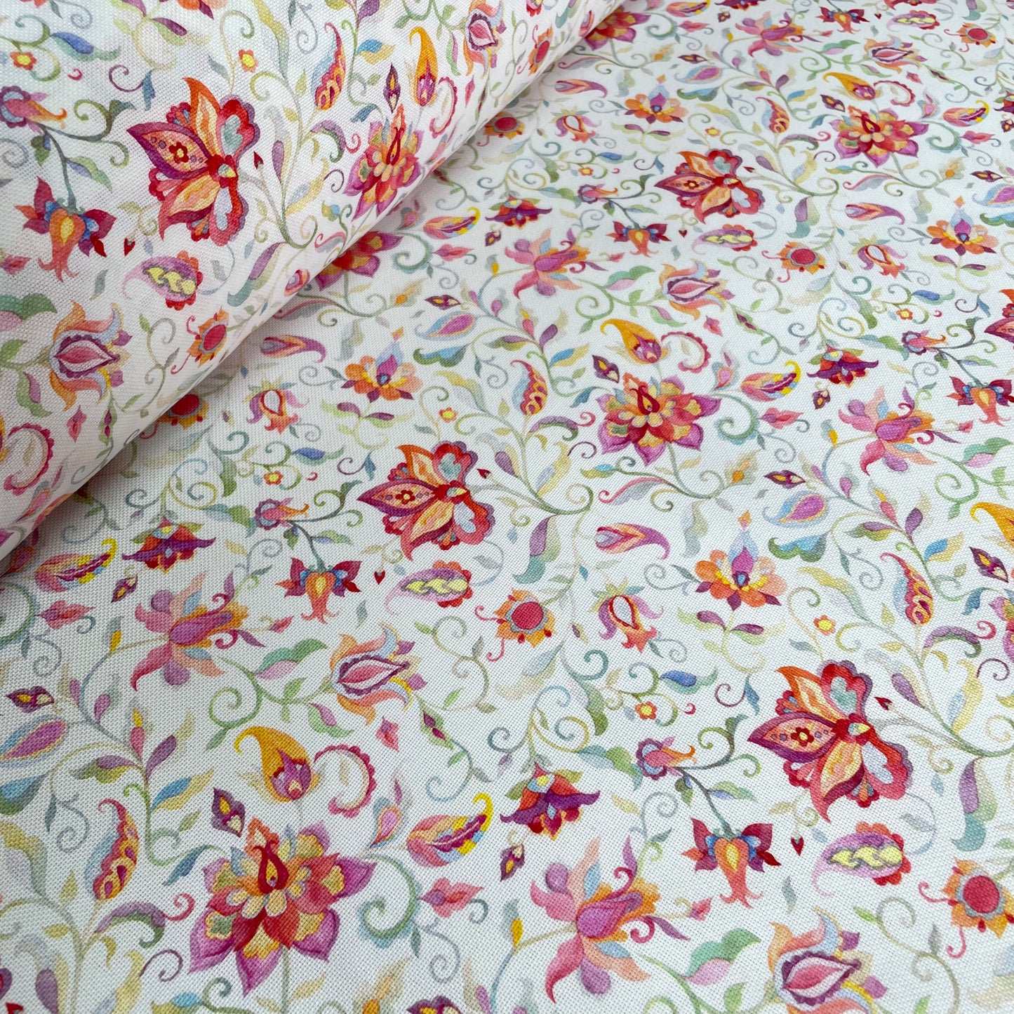 Tecido Anti-Nódoas Floral