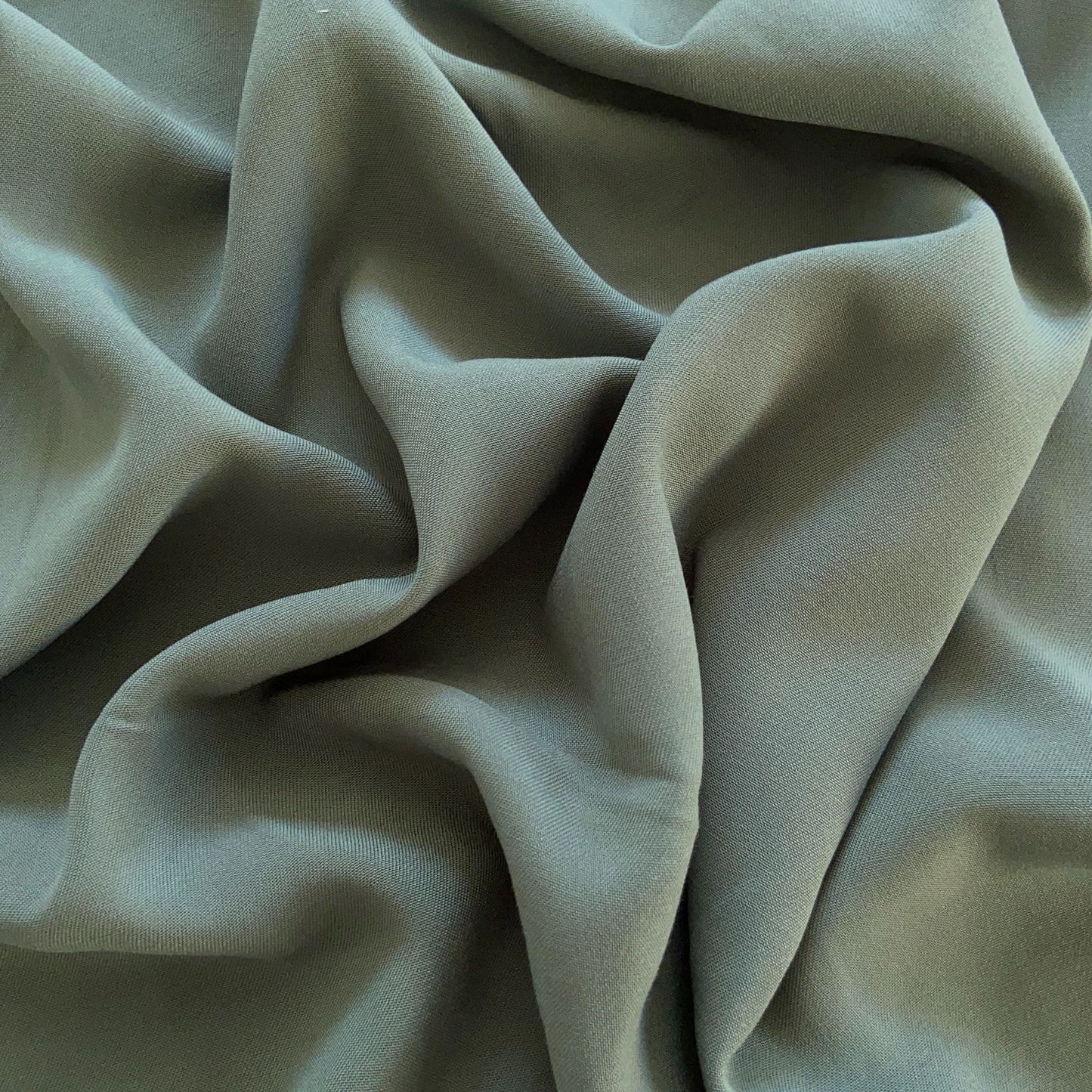 Sarja de Viscose Verde Tropa