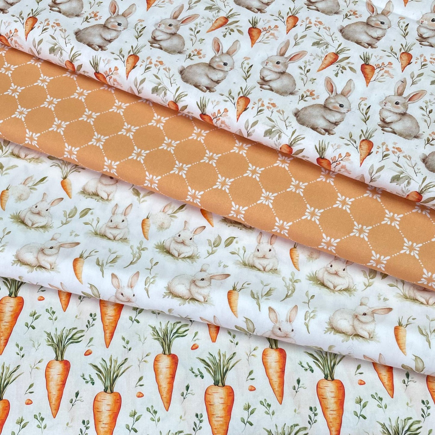 Poplin Coelhos Beges com Cenouras