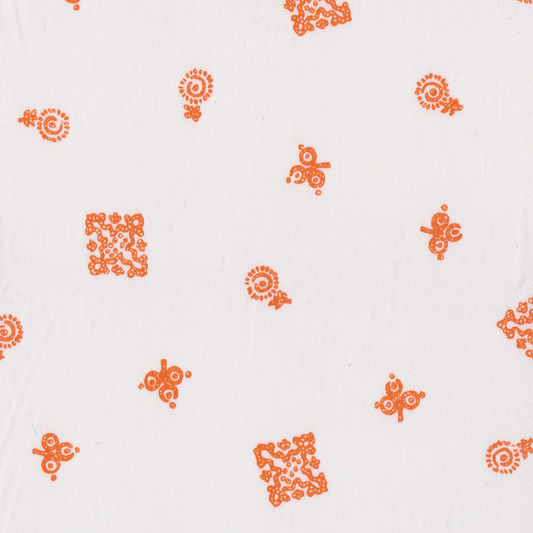 Retalho Poplin Branco com figuras Laranja - 60cm