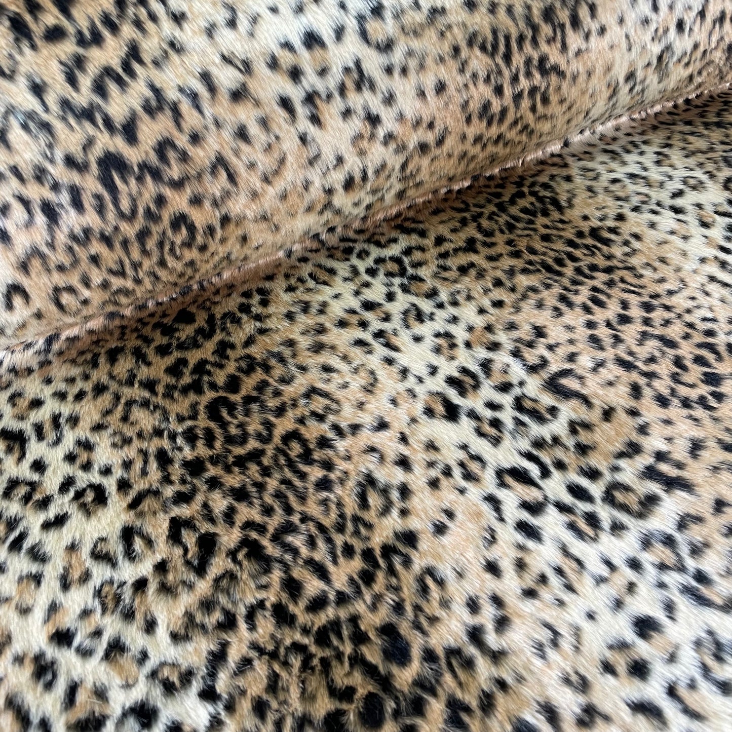 Pêlo com Relevo Animal Print