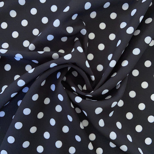 Crepe Preto Bolinhas