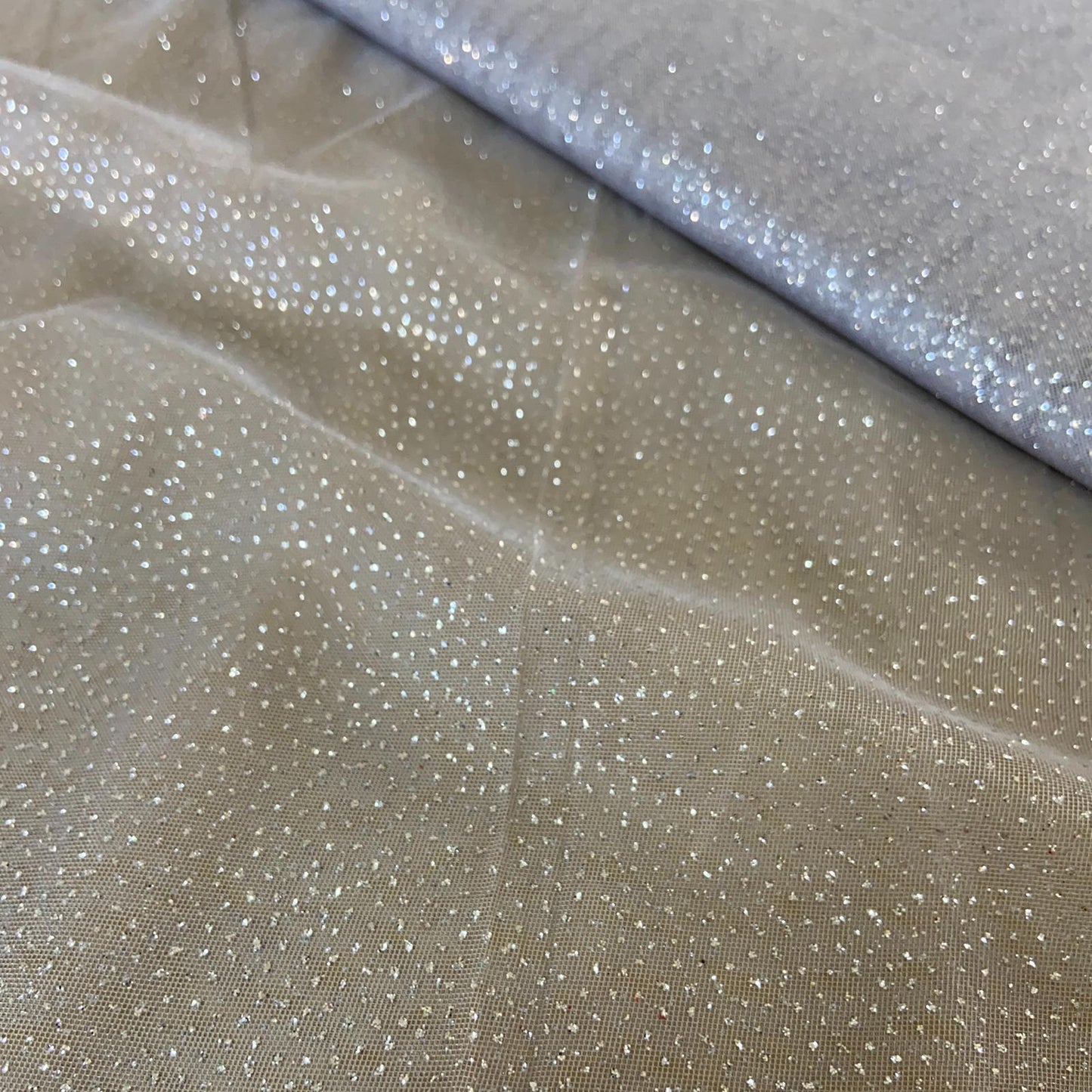 Tule com Glitter Cinza